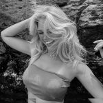 Lara Spengler - Image 123