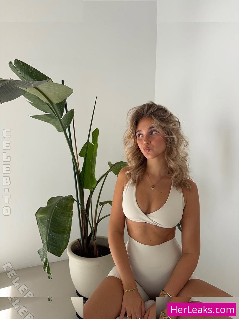 Lara Spengler - Image 33