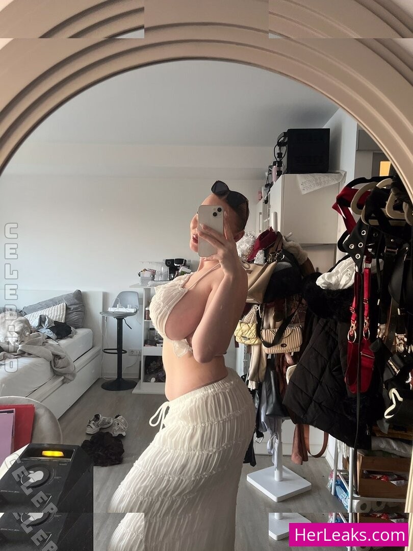 Larissa.lhaa - Image 70