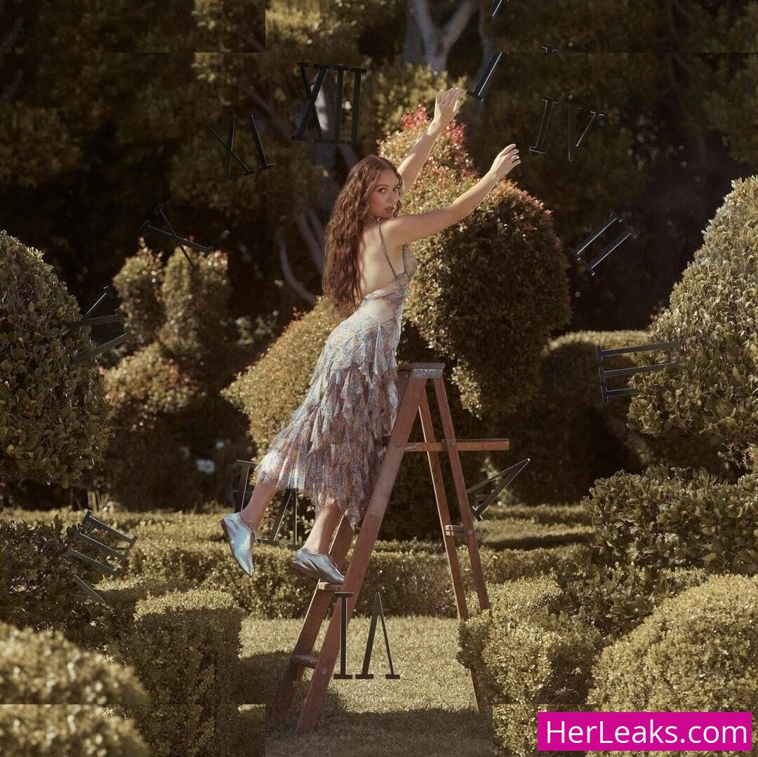 Laufey Lin - Image 62