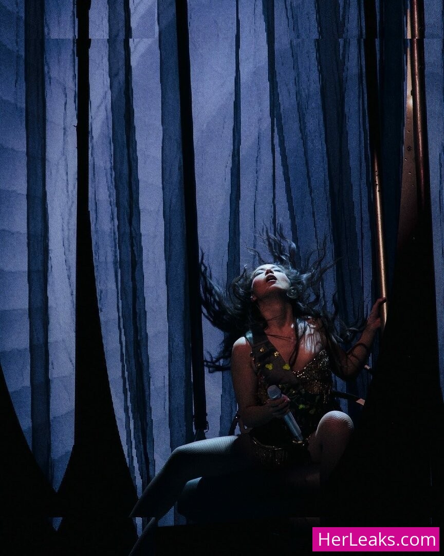 Laufey Lin - Image 50