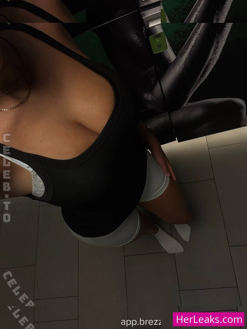 Leni_pntr - Image 25