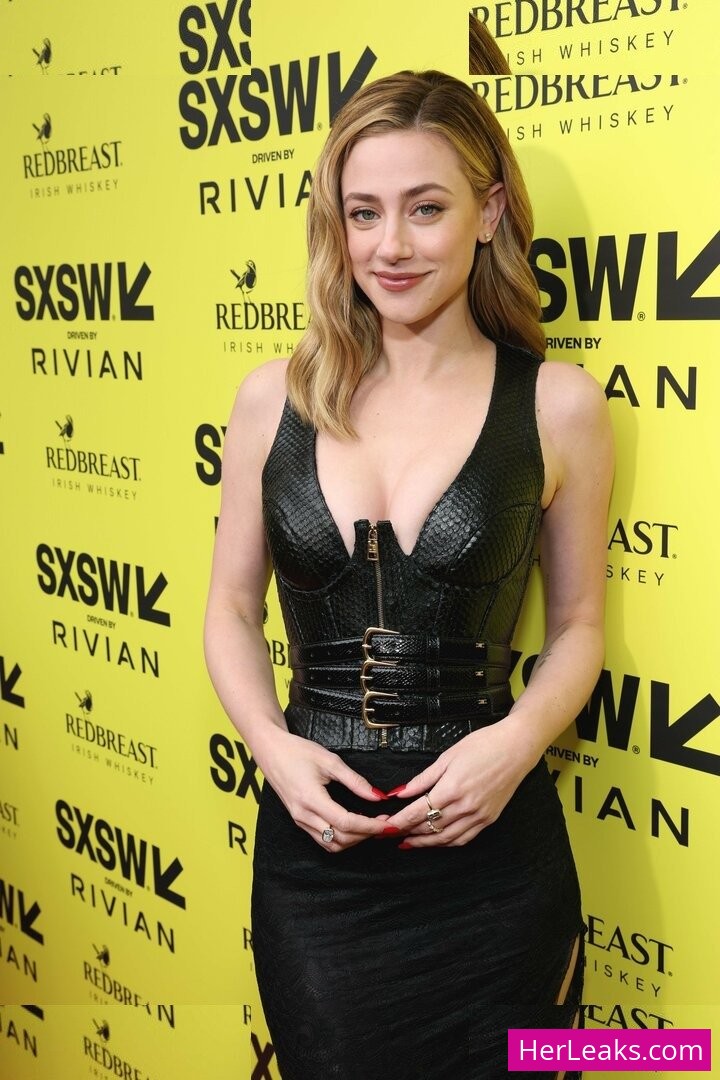Lili Reinhart - Image 167