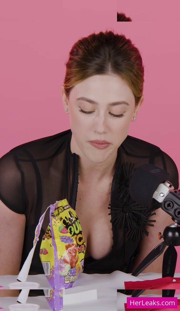 Lili Reinhart - Image 133