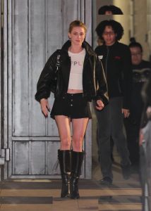Lili Reinhart - Image 95