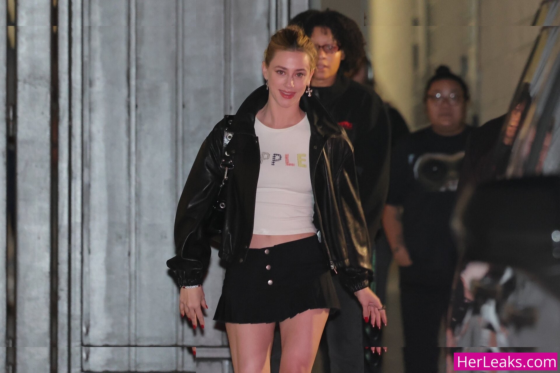 Lili Reinhart - Image 94