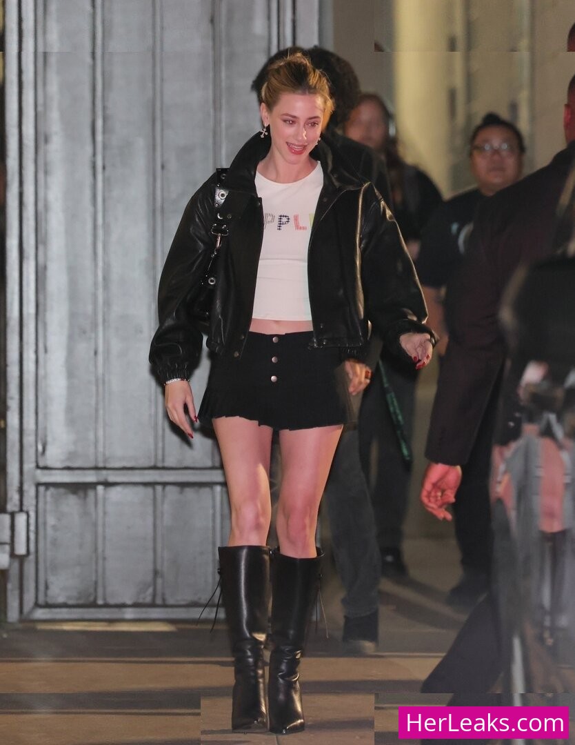 Lili Reinhart - Image 93