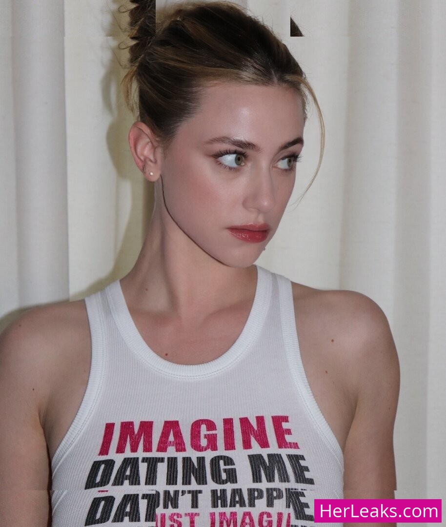 Lili Reinhart - Image 78
