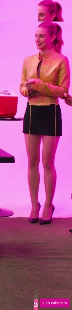 Lili Reinhart - Image 73