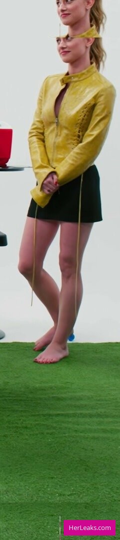 Lili Reinhart - Image 70