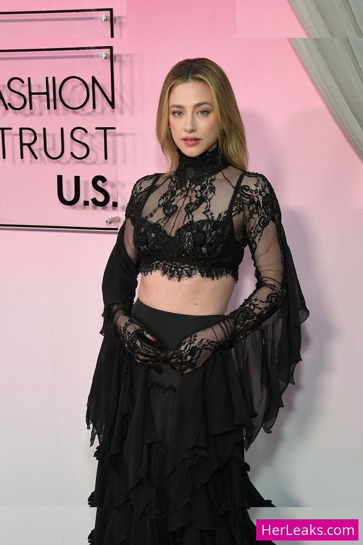 lili-reinhart