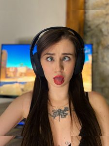 Lily Foxy - Image 20