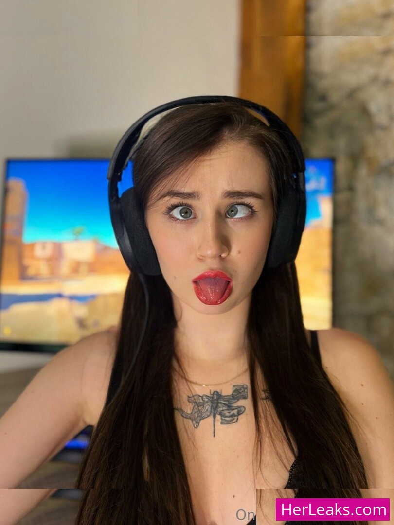 Lily Foxy - Image 20