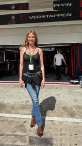 Luciana Gimenez - Image 163