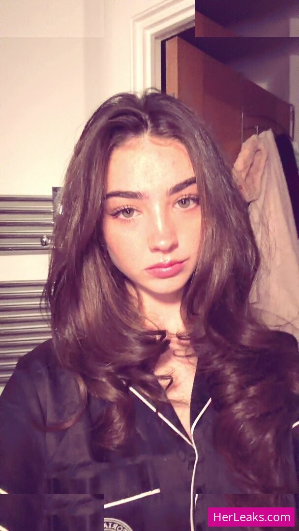 Lyzzahh - Image 127