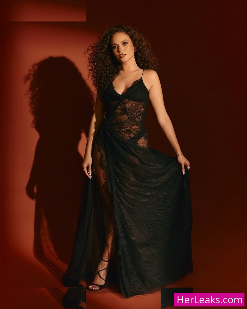Madison Pettis - Image 128