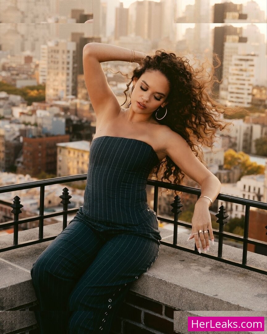 Madison Pettis - Image 103