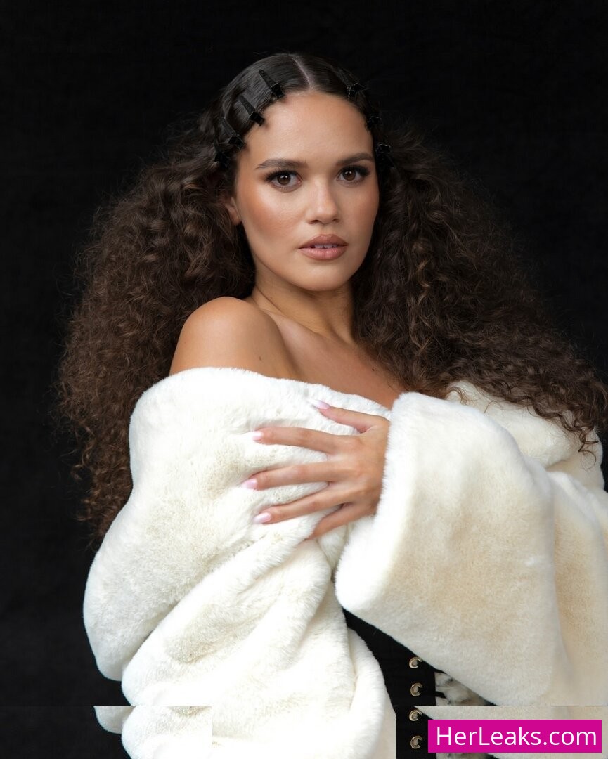 Madison Pettis - Image 74
