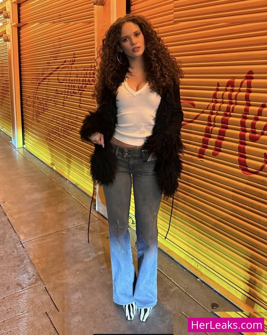 Madison Pettis - Image 68