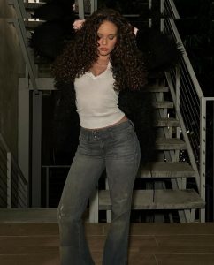 Madison Pettis - Image 67