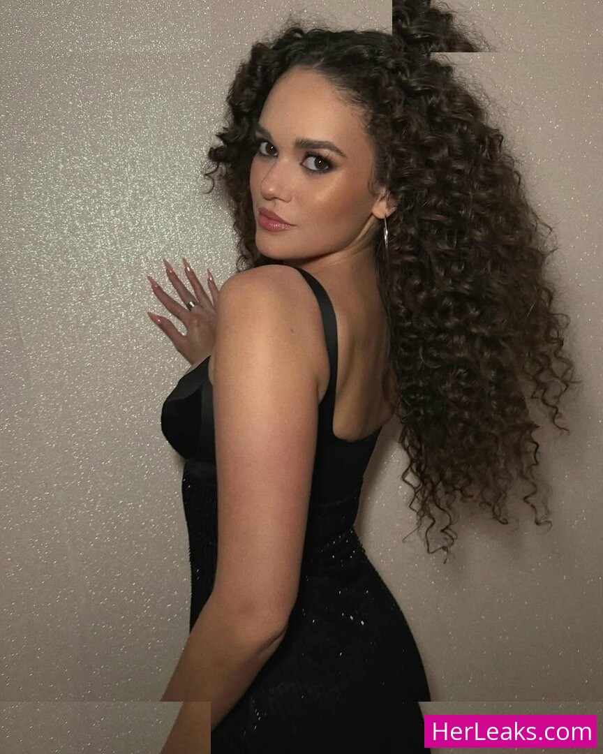 Madison Pettis - Image 53