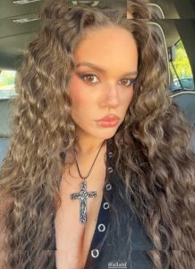 Madison Pettis - Image 36