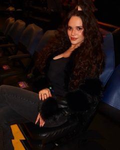 Madison Pettis - Image 29