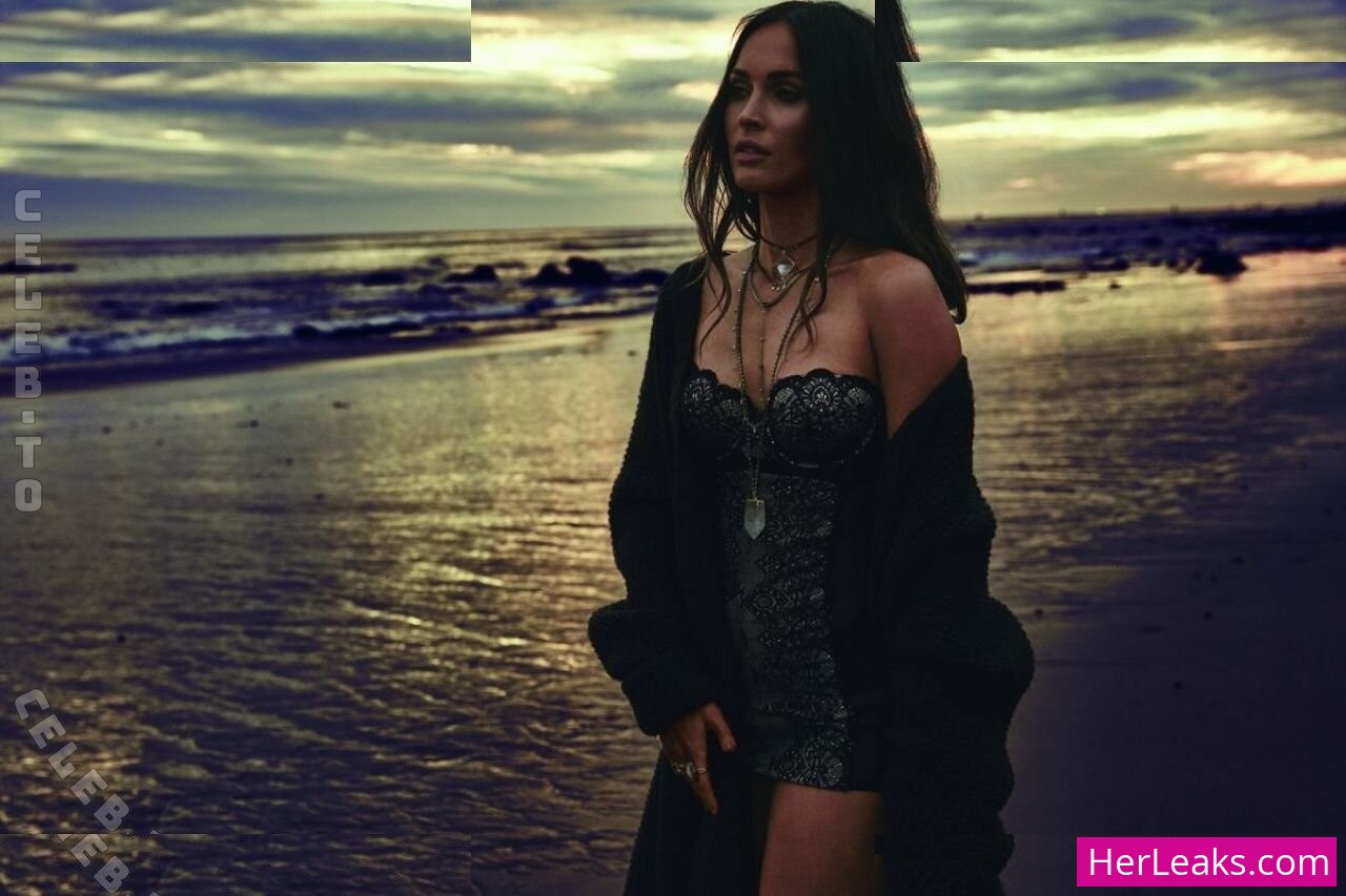 Megan Fox - Image 142