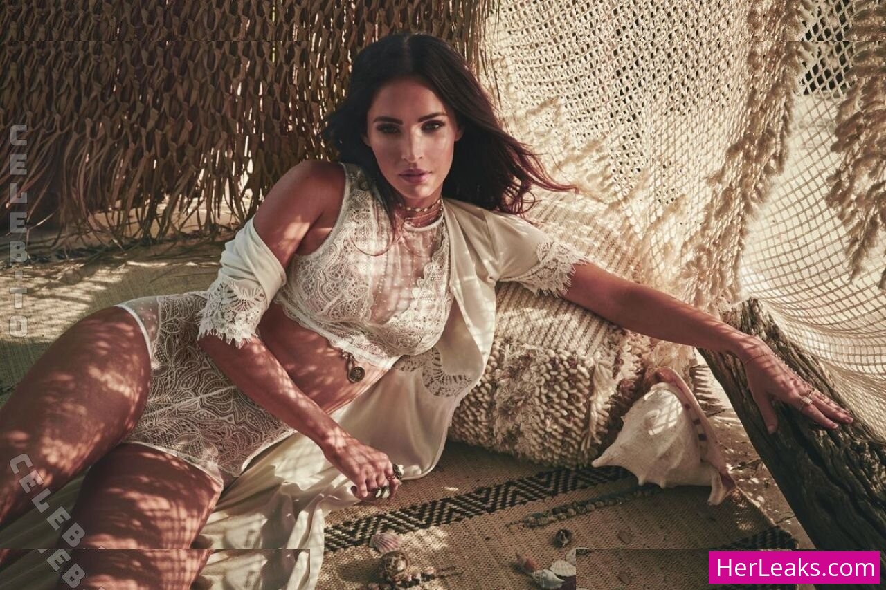Megan Fox - Image 137