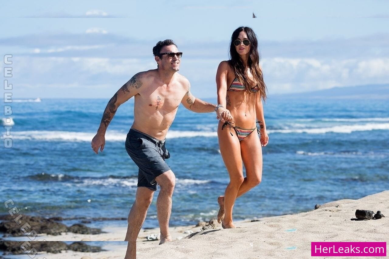 Megan Fox - Image 122