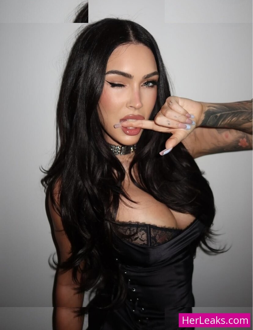 Megan Fox - Image 81