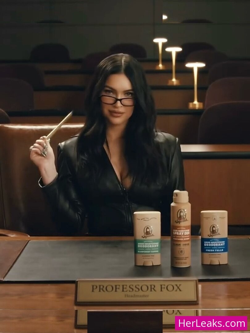 Megan Fox - Image 5
