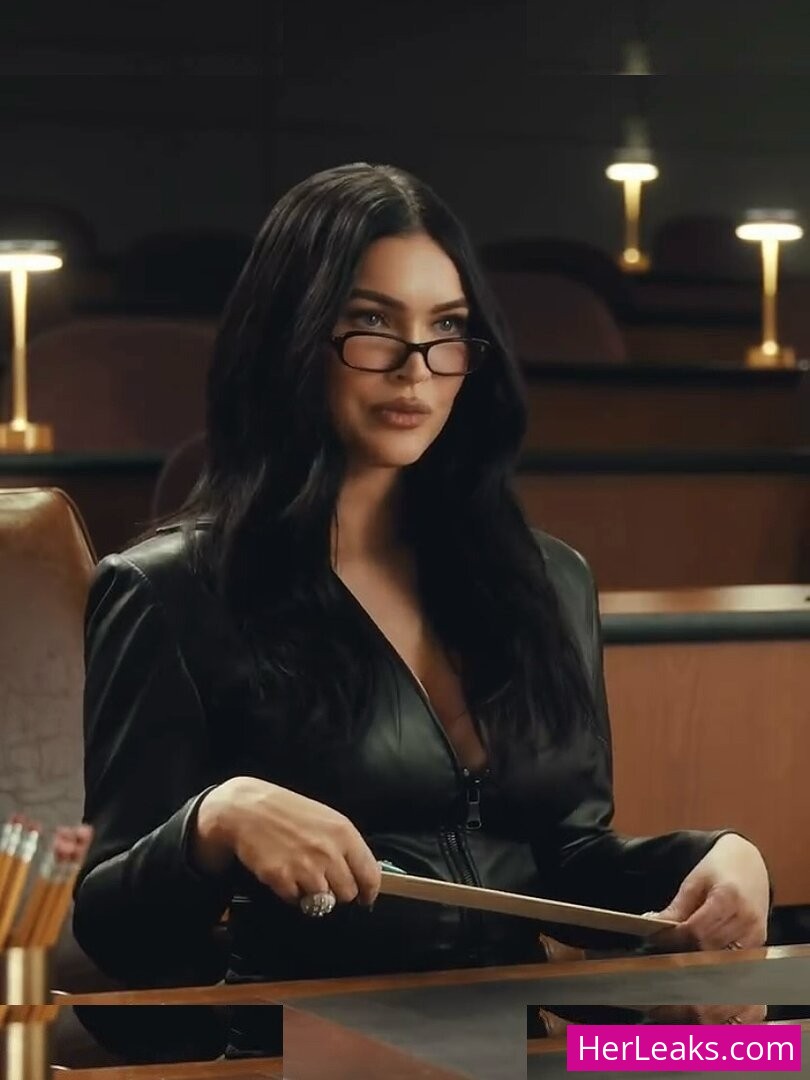 Megan Fox - Image 4