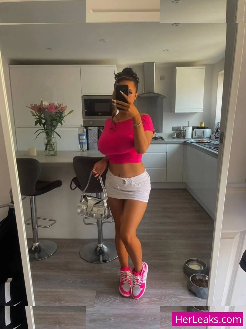Megan Lane - Image 3