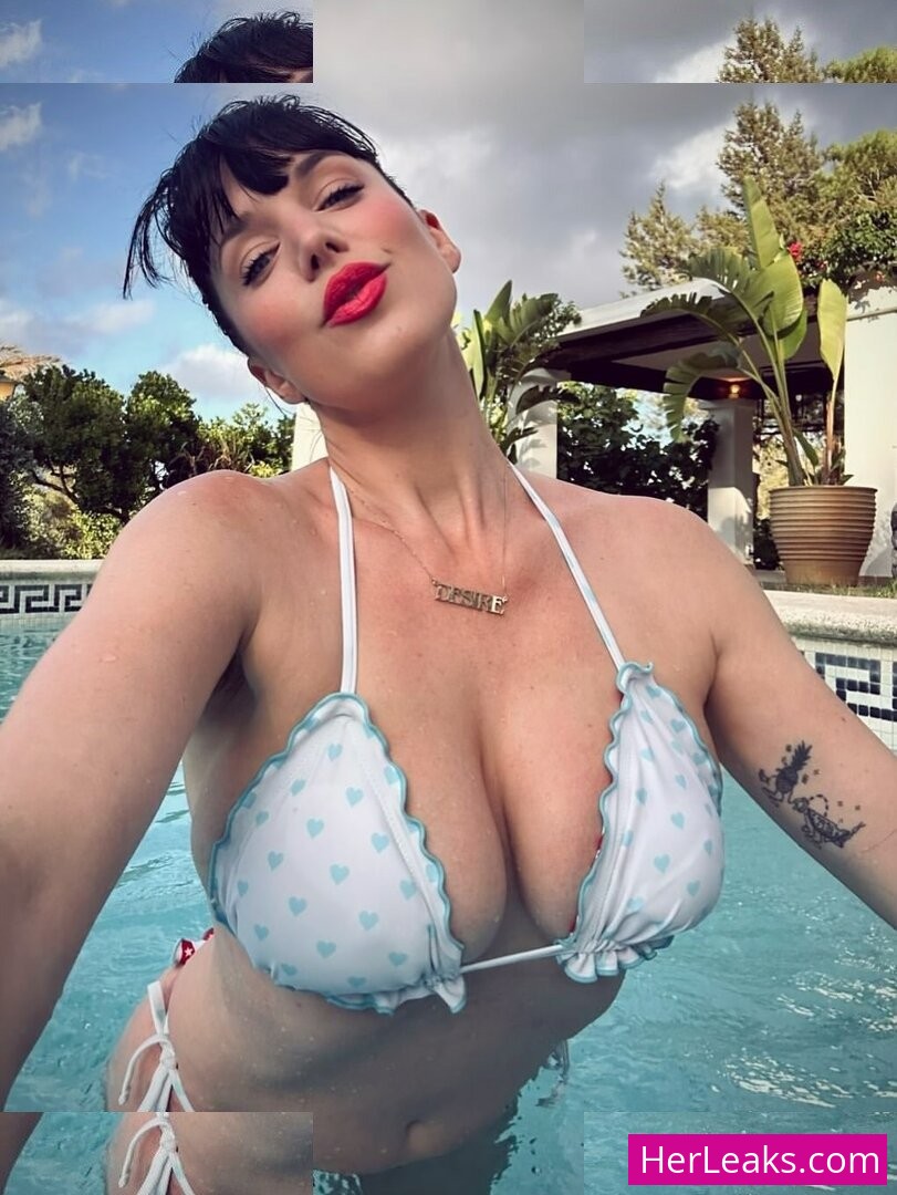 Megan Louise - Image 172