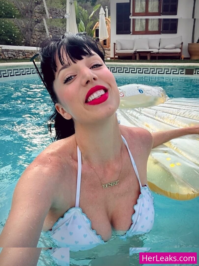 Megan Louise - Image 171