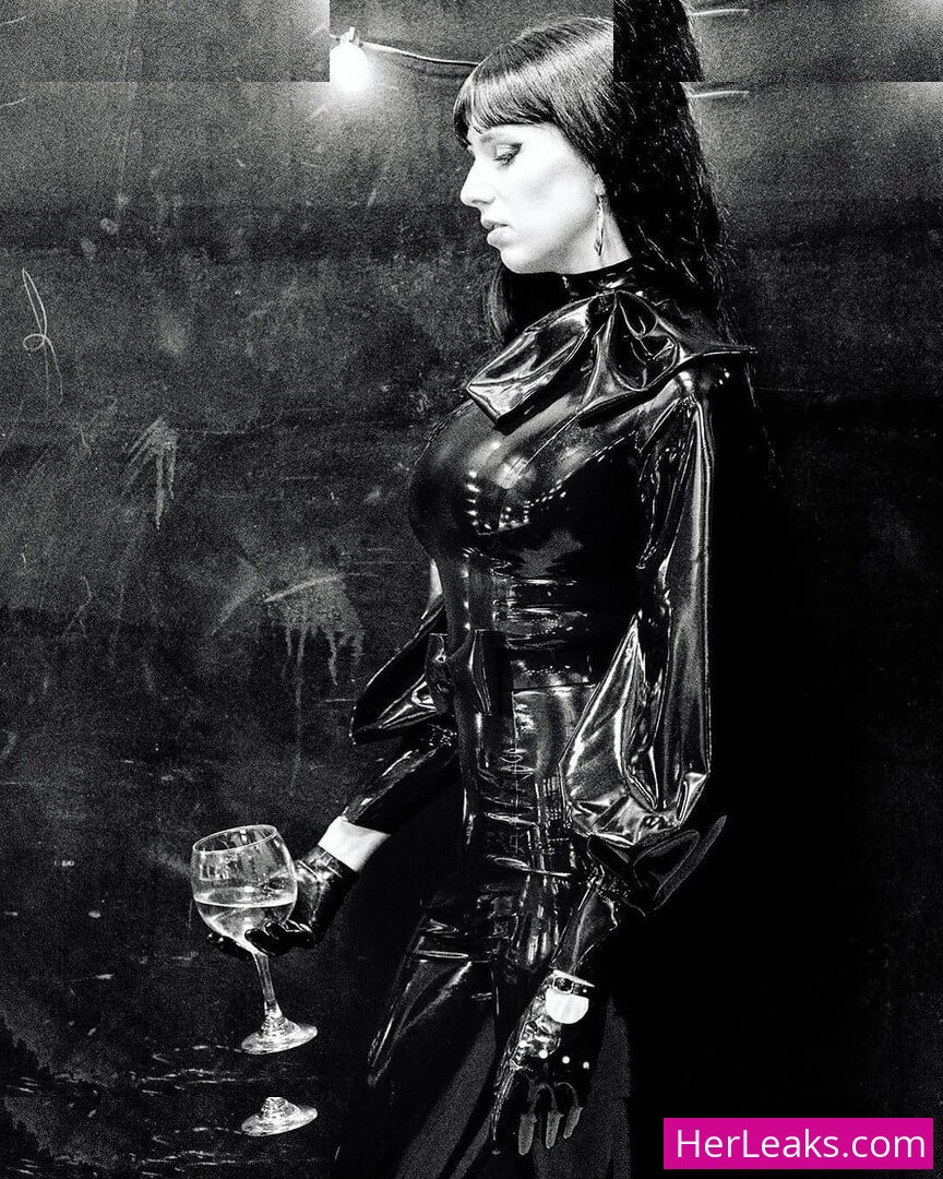 Megan Louise - Image 143
