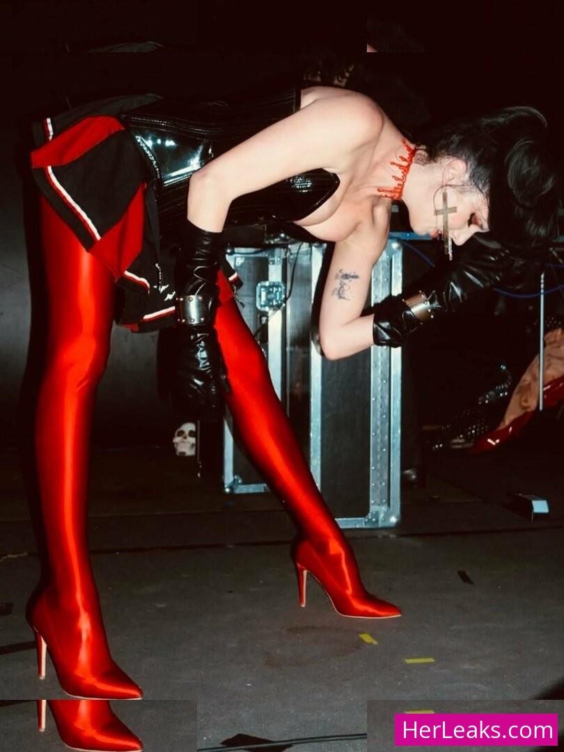 Megan Louise - Image 122