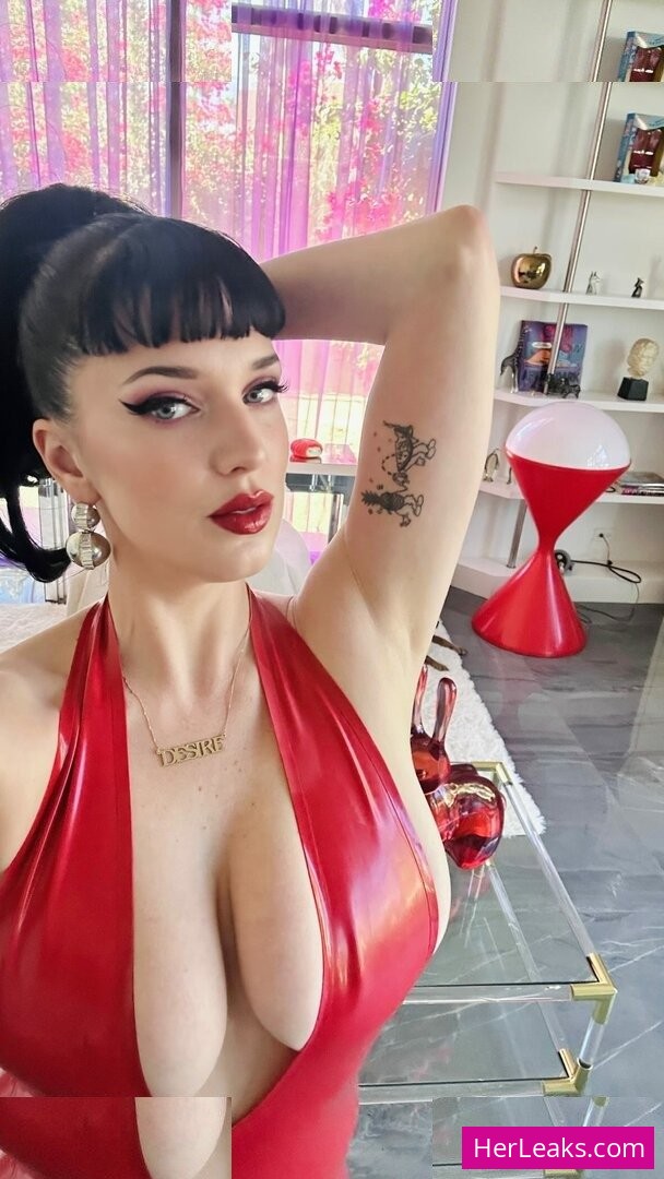 Megan Louise - Image 118