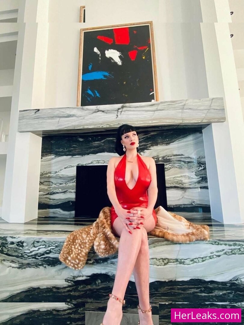 Megan Louise - Image 113