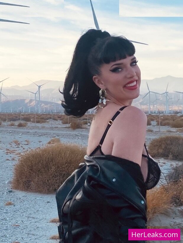 Megan Louise - Image 104