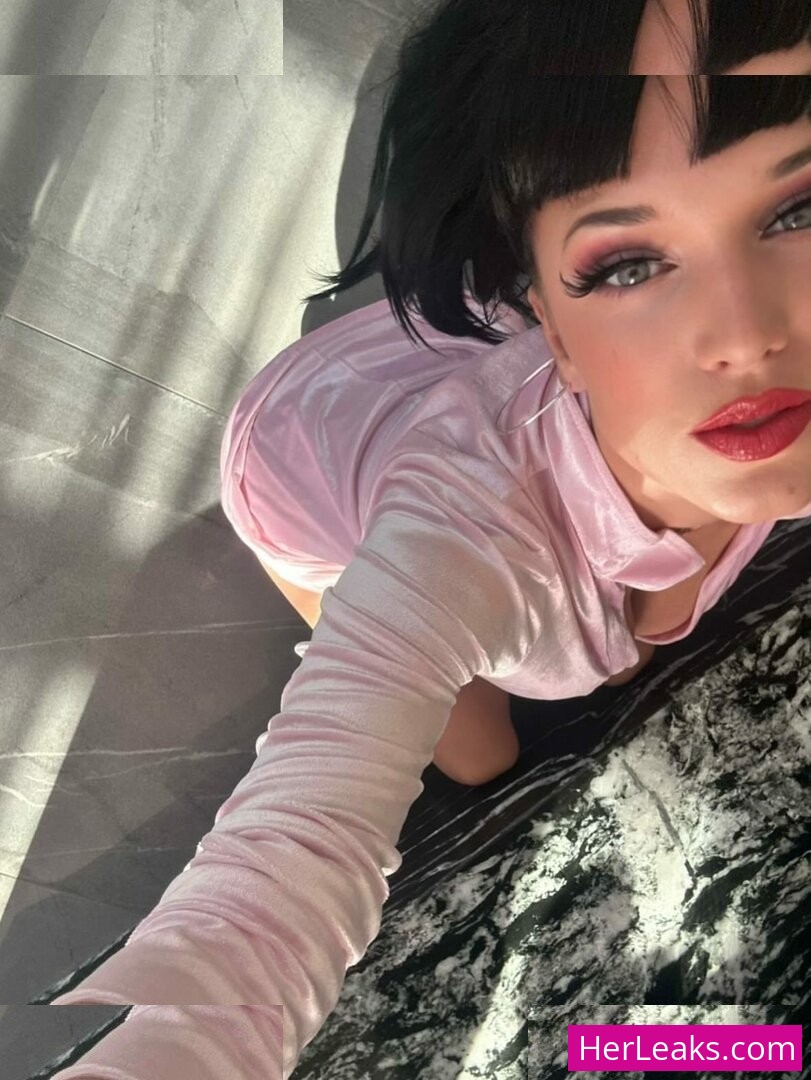 Megan Louise - Image 103
