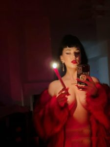 Megan Louise - Image 60