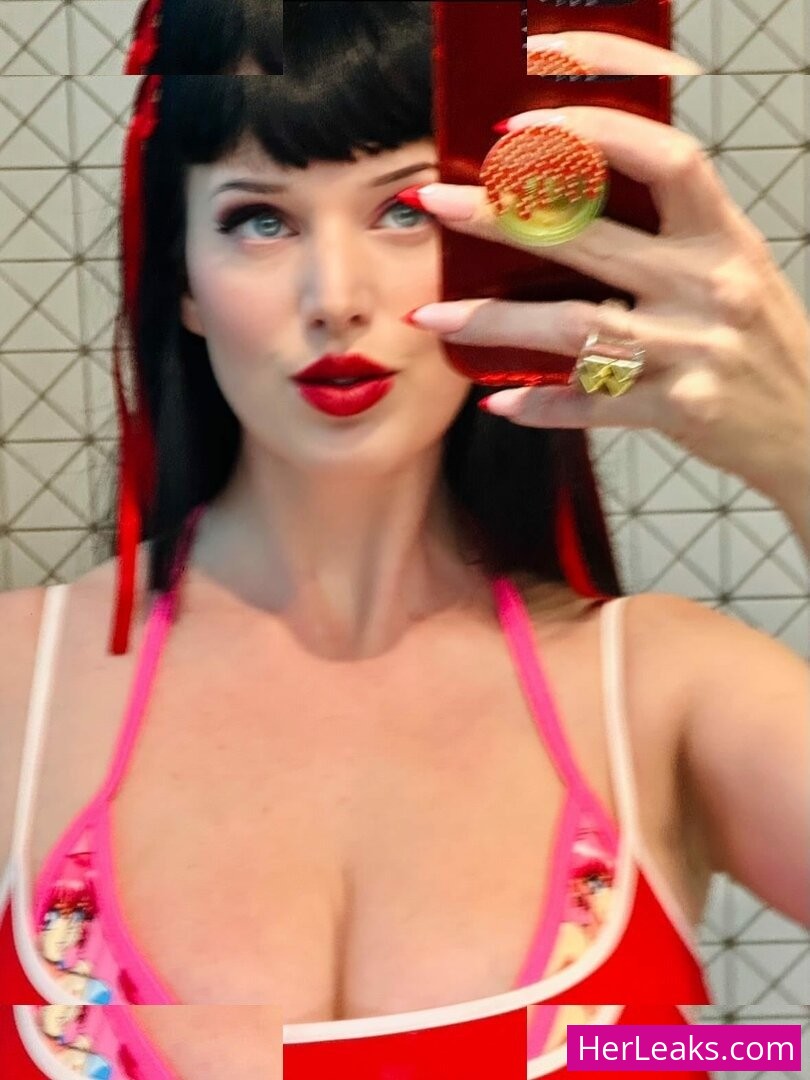 Megan Louise - Image 55
