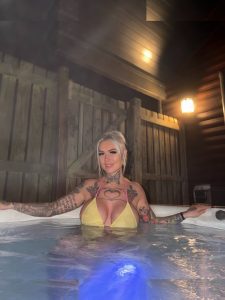Megan Louise - Image 23