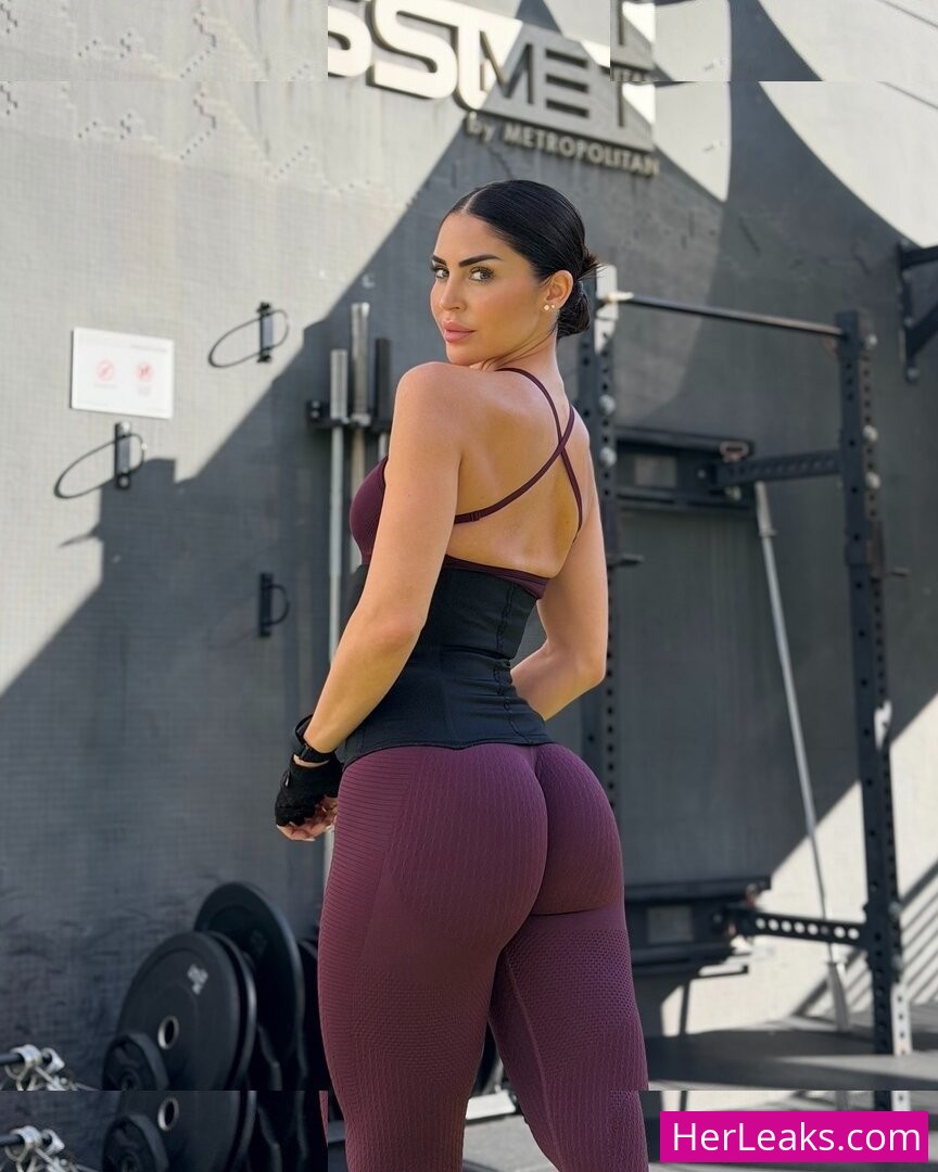 Melania Puntas - Image 163