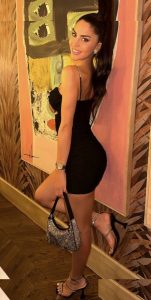 Melania Puntas - Image 134