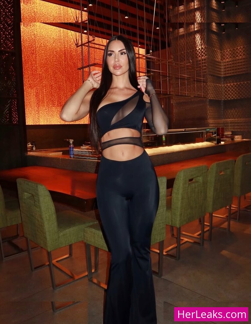 Melania Puntas - Image 109