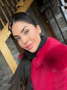 Melania Puntas - Image 101