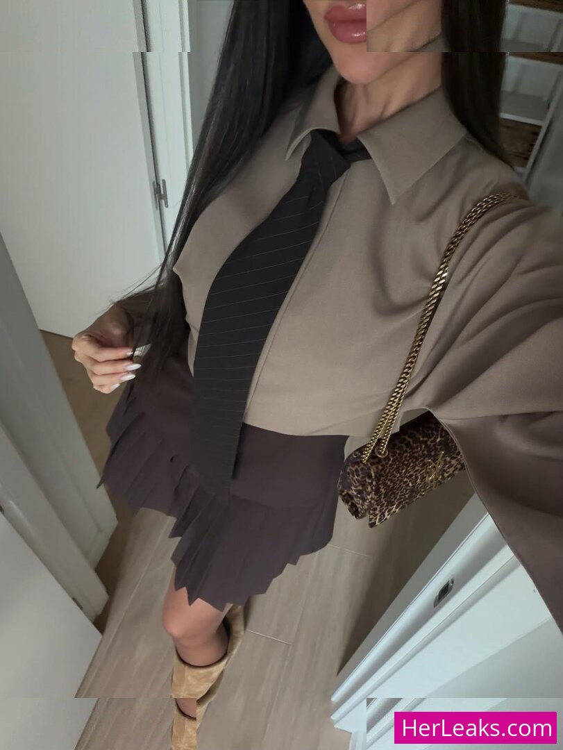 Melania Puntas - Image 91